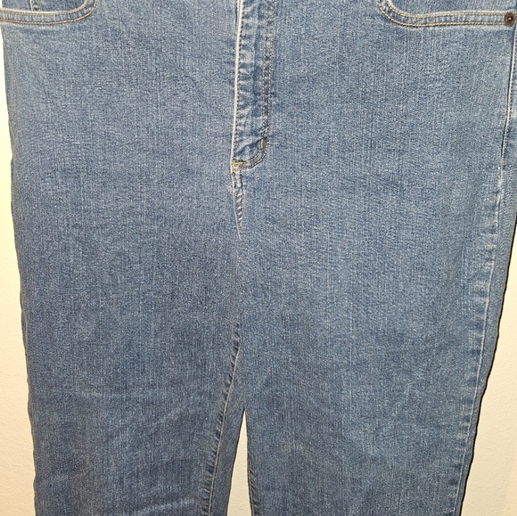 NYDJ Womans Straight Leg Jean Size 14 - Picture 8 of 13
